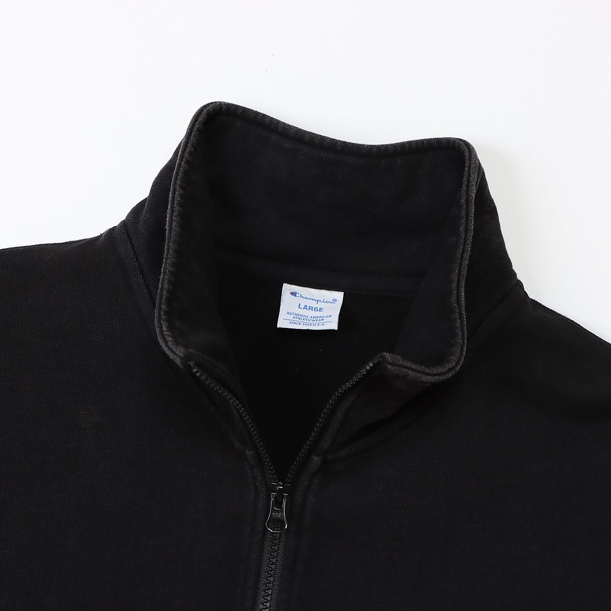HALF ZIP SWEATSHIRT