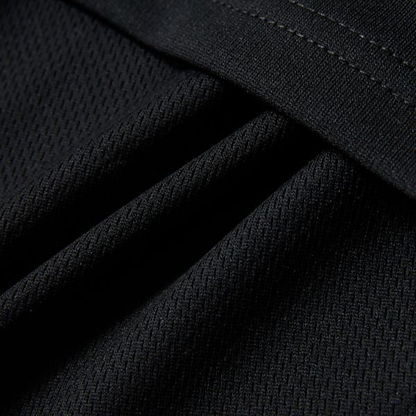 TT ハンソデTシャツ