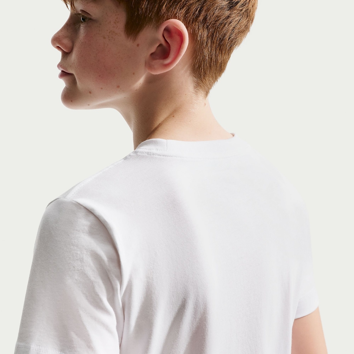 ナイキ YTH NSW BOXY REST S/S Tシャツ