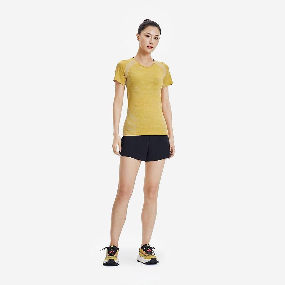 KIPRUNレディースTシャツRUN500シームレス COMFORT SLIM YEL