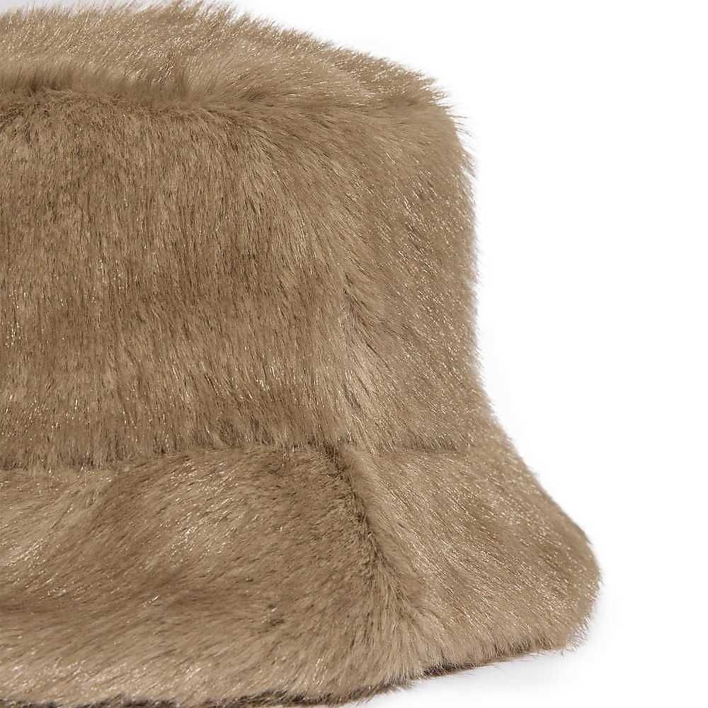 FUR BUCKET HAT