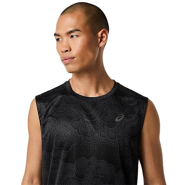 GRAPHIC SLEEVELESS TOP