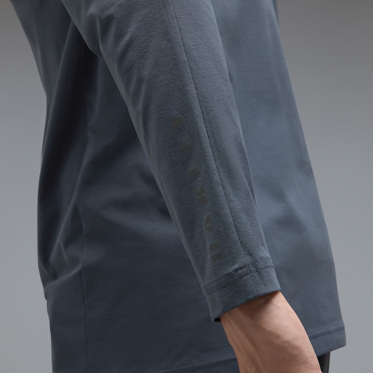 O-SYNC PACK KNIT L/S CREW 2.0
