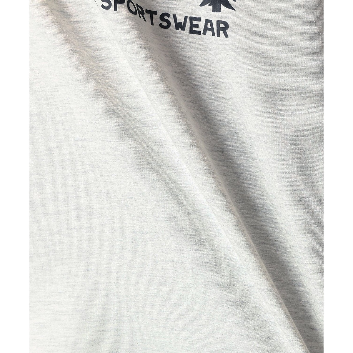 レイクトゥアベニューグラフィックロングスリーブTシャツ