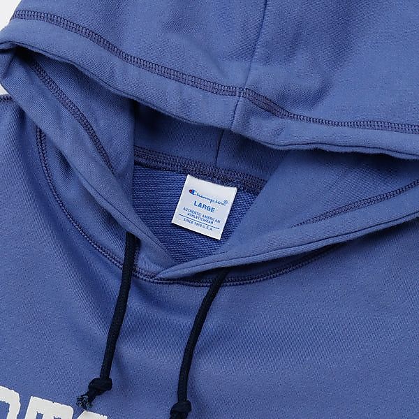 HOODED SWEATSHIRT