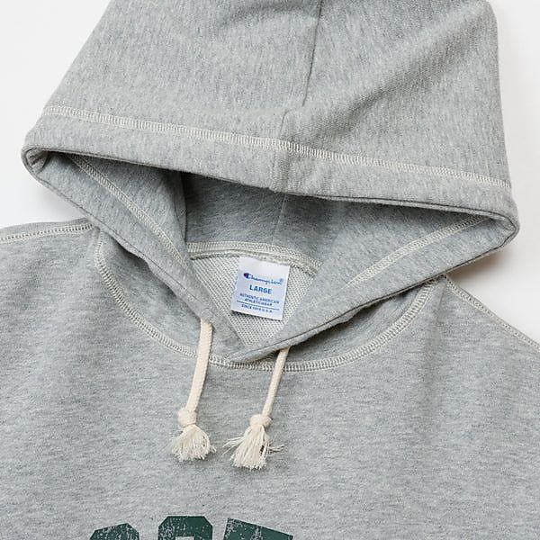 HOODED SWEATSHIRT