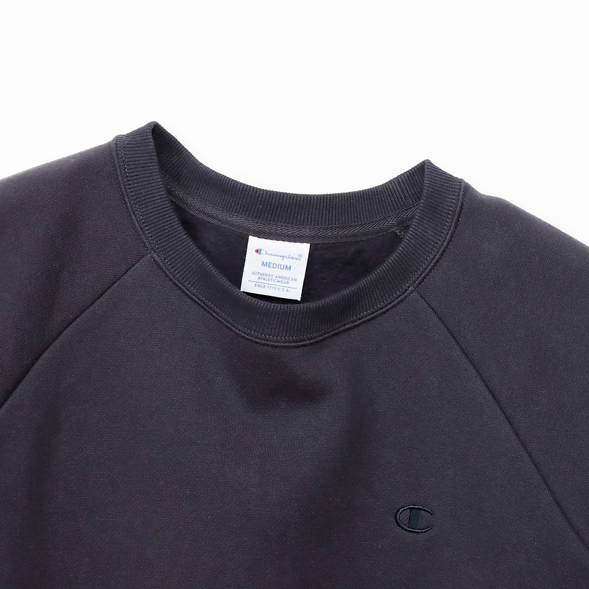 RAGLAN SLEEVE SWEATSHIRT