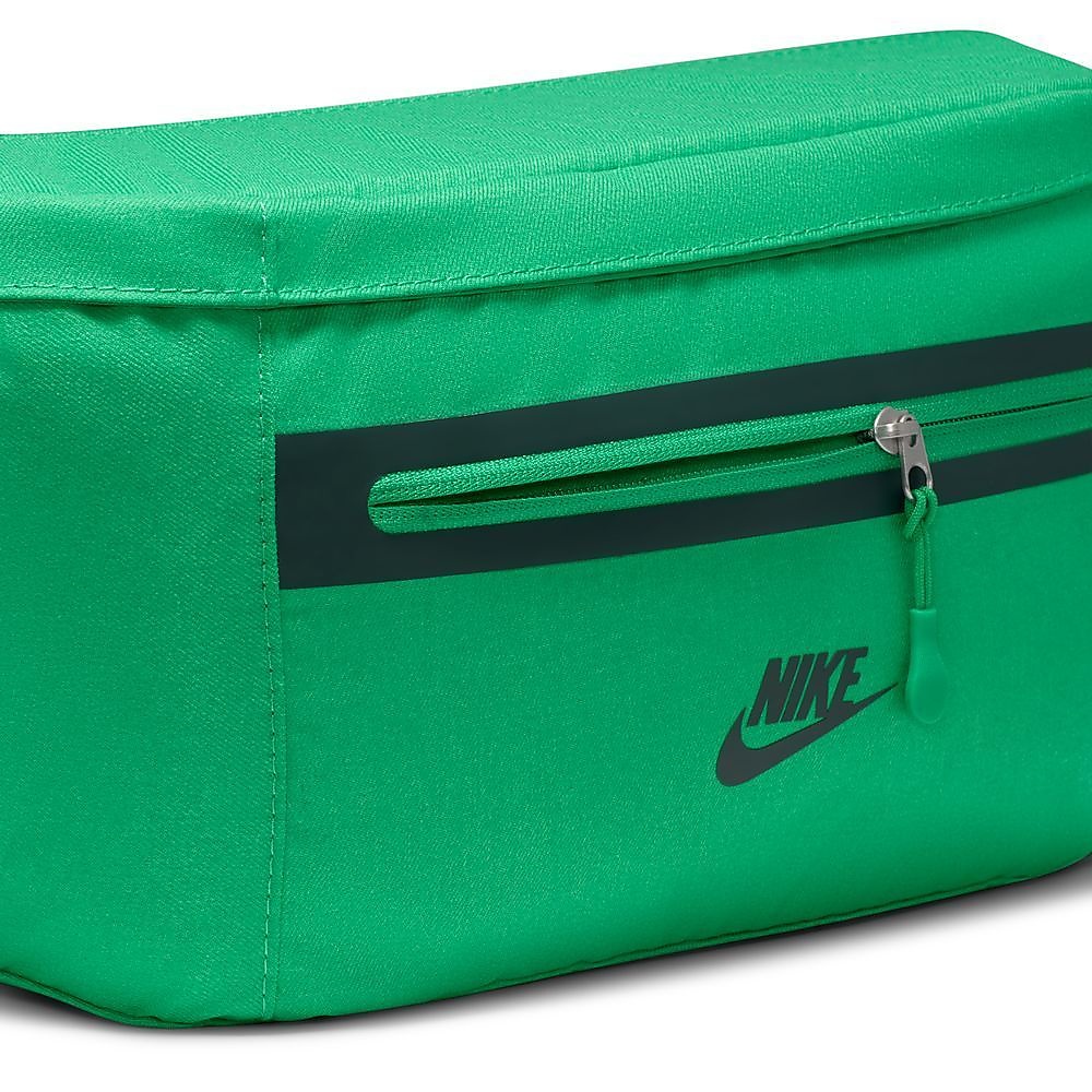 ナイキ エレメンタル PRM ウェストパック