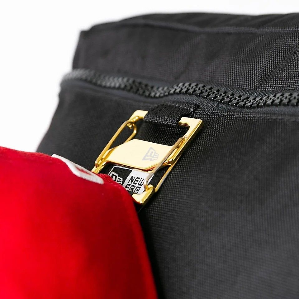 BOX PACK LARGE BLK 251