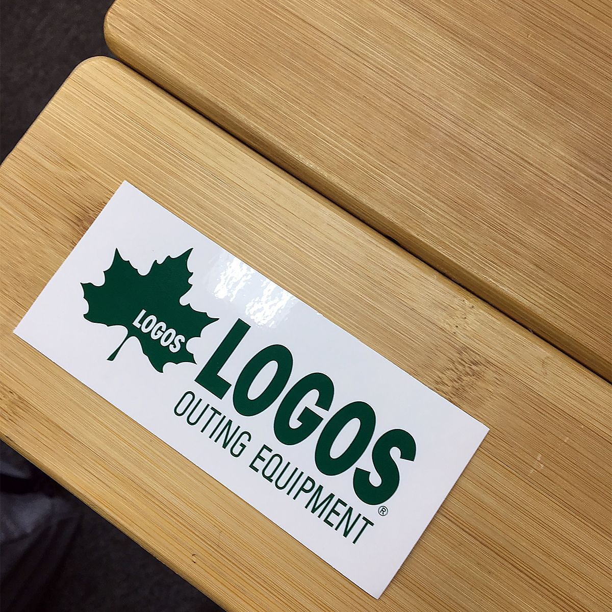 LOGOS ステッカー