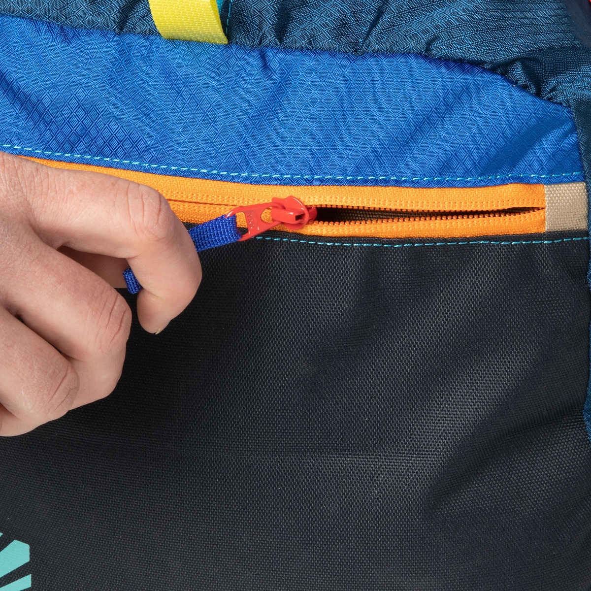 MARIVELES 32L DUFFEL BAG DEL DIA(マリブルズ 32リットル ダッフルバッグ デルディア)