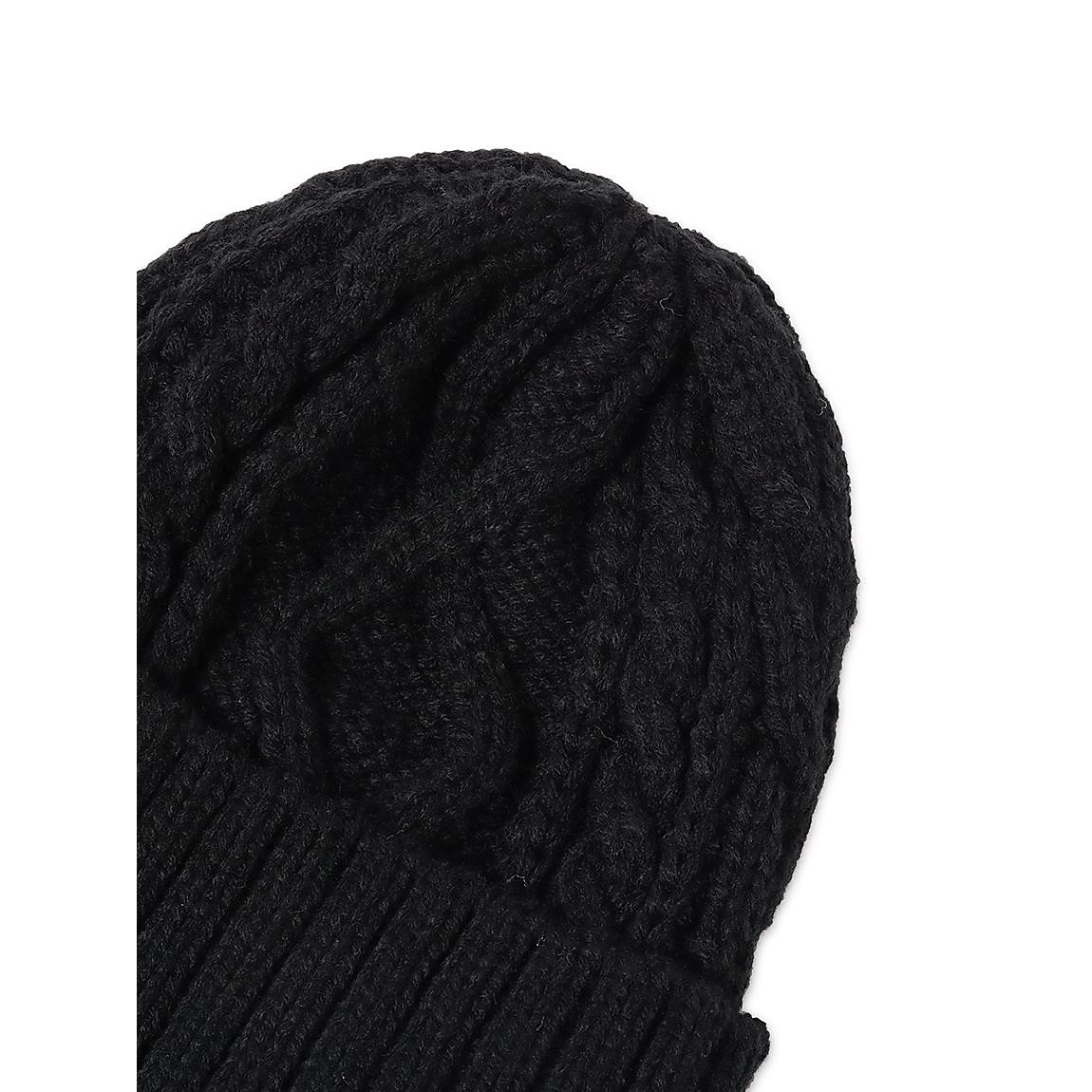 アラン編みニット