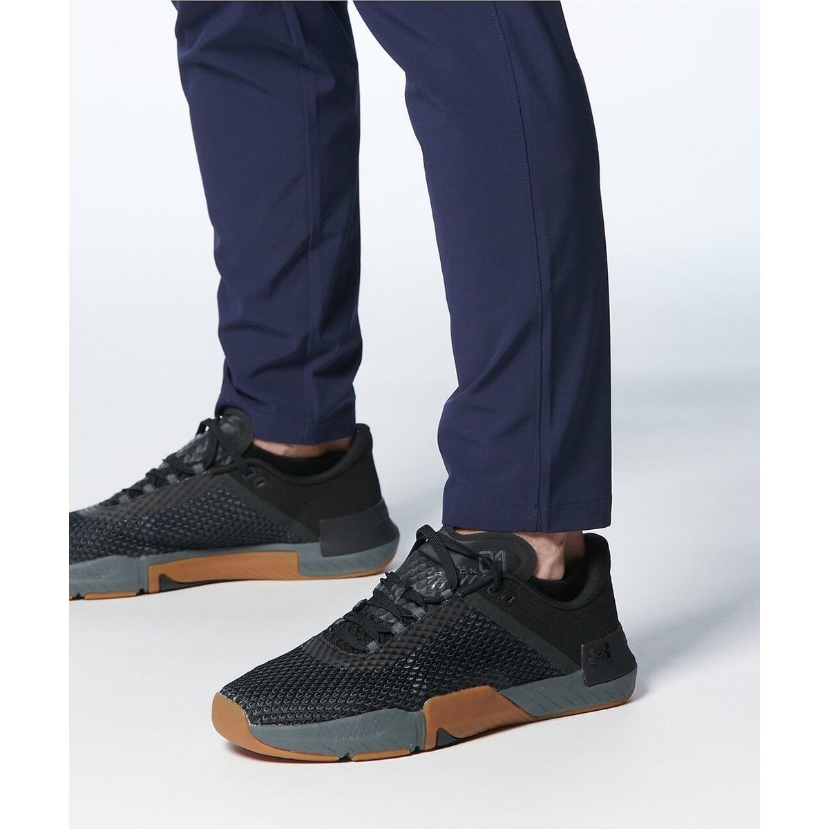 UA PERFORMANCE Woven Pant