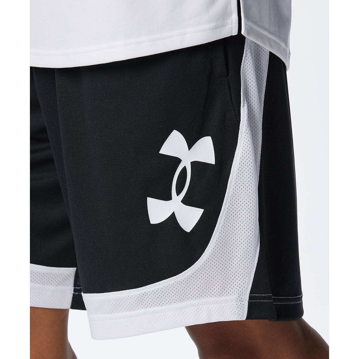 UA BASELINE SHORTS