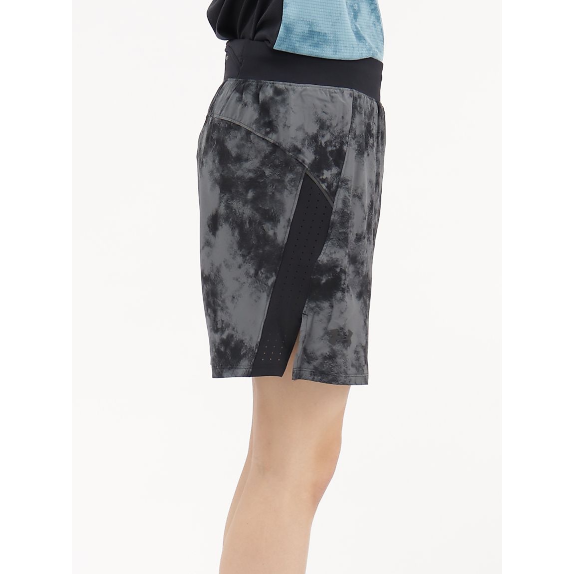 UA LAUNCH ELITE 7 SHORT III