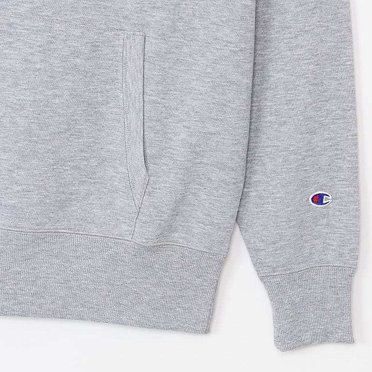 HOODED SWEATSHIRT