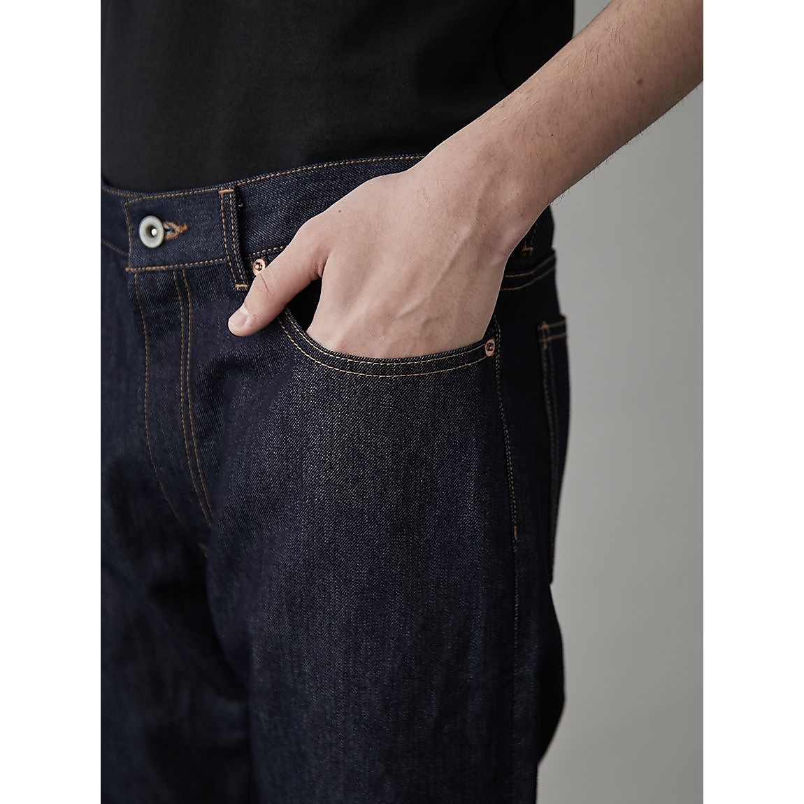 ノンウォッシュストレートデニム