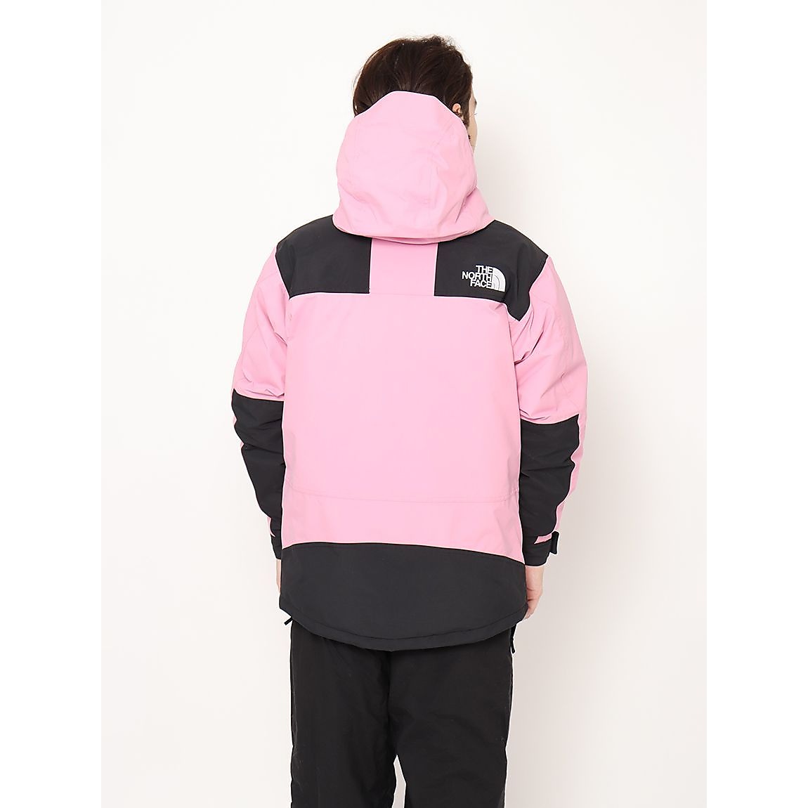 Mountain Down Jacket (マウンテンダウンジャケット)