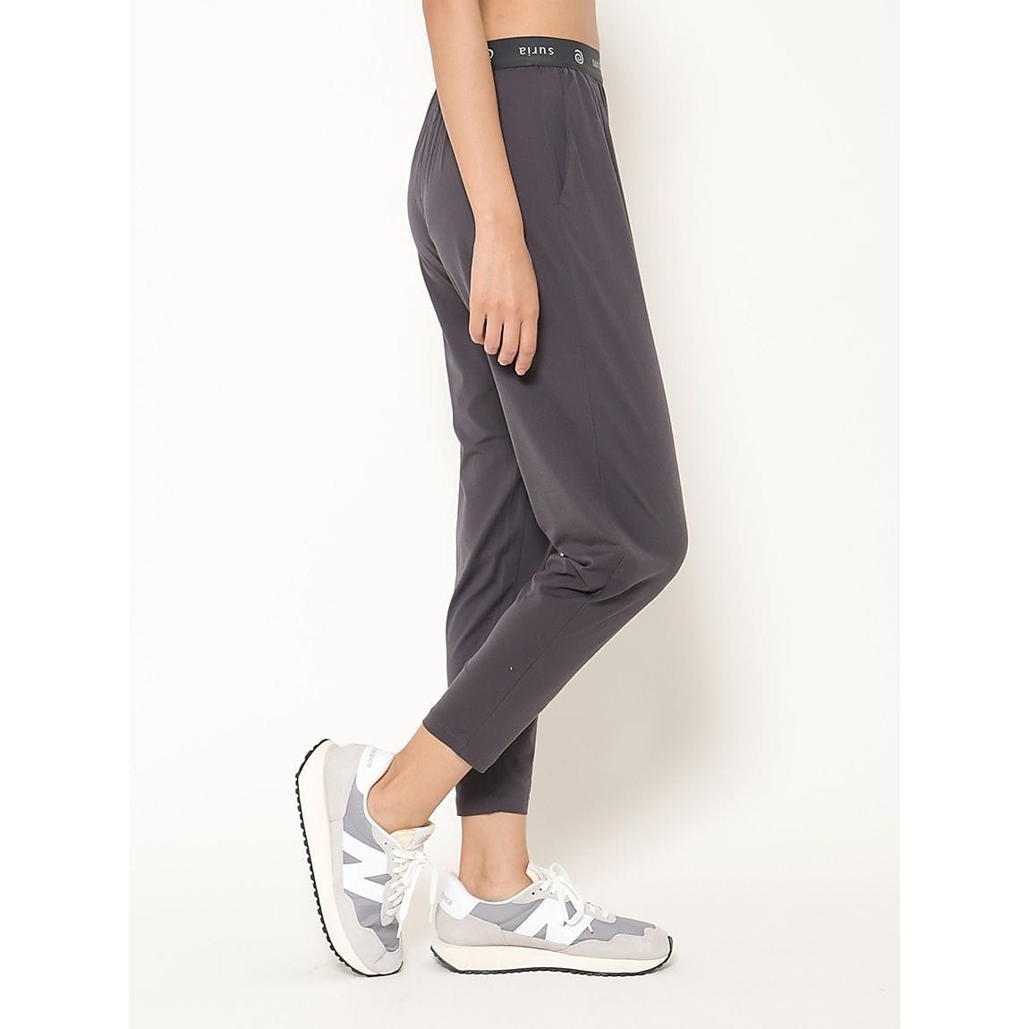 ポーリーナパンツ