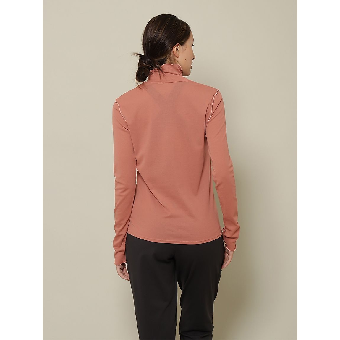 フィンリーフライス ハイネックプルオーバー