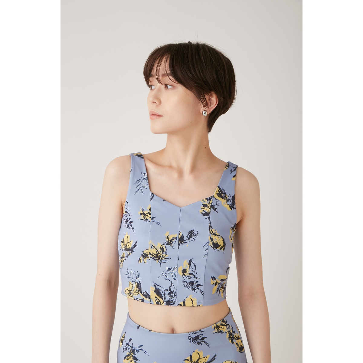 オリジナルフラワー柄トップス