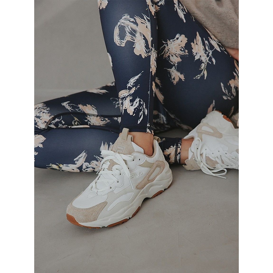 オリジナルフラワー柄レギンス