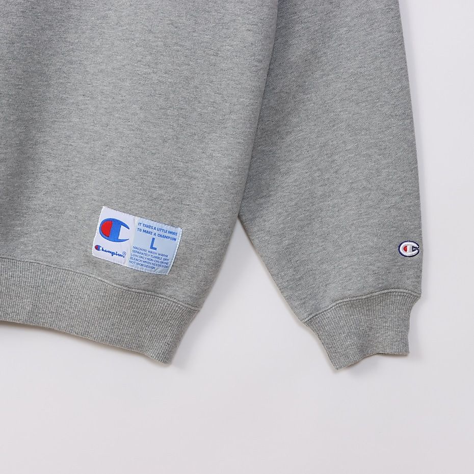 CREW NECK SWEATSHIRT