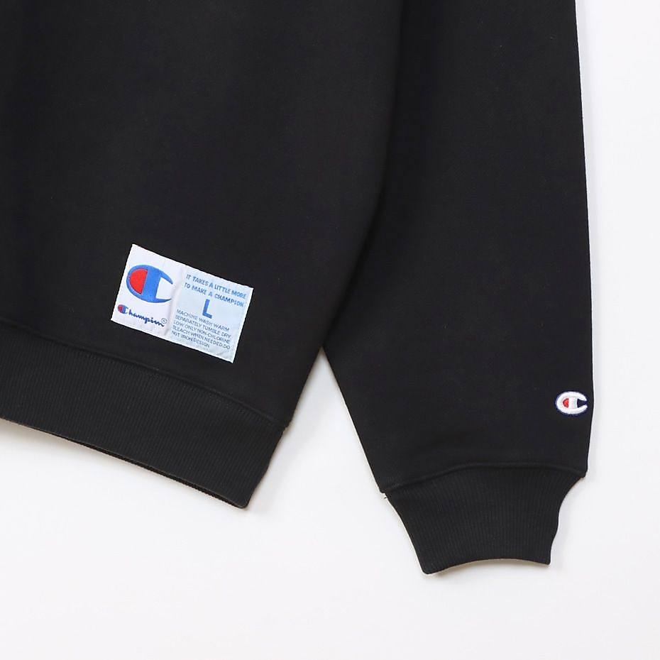 CREW NECK SWEATSHIRT