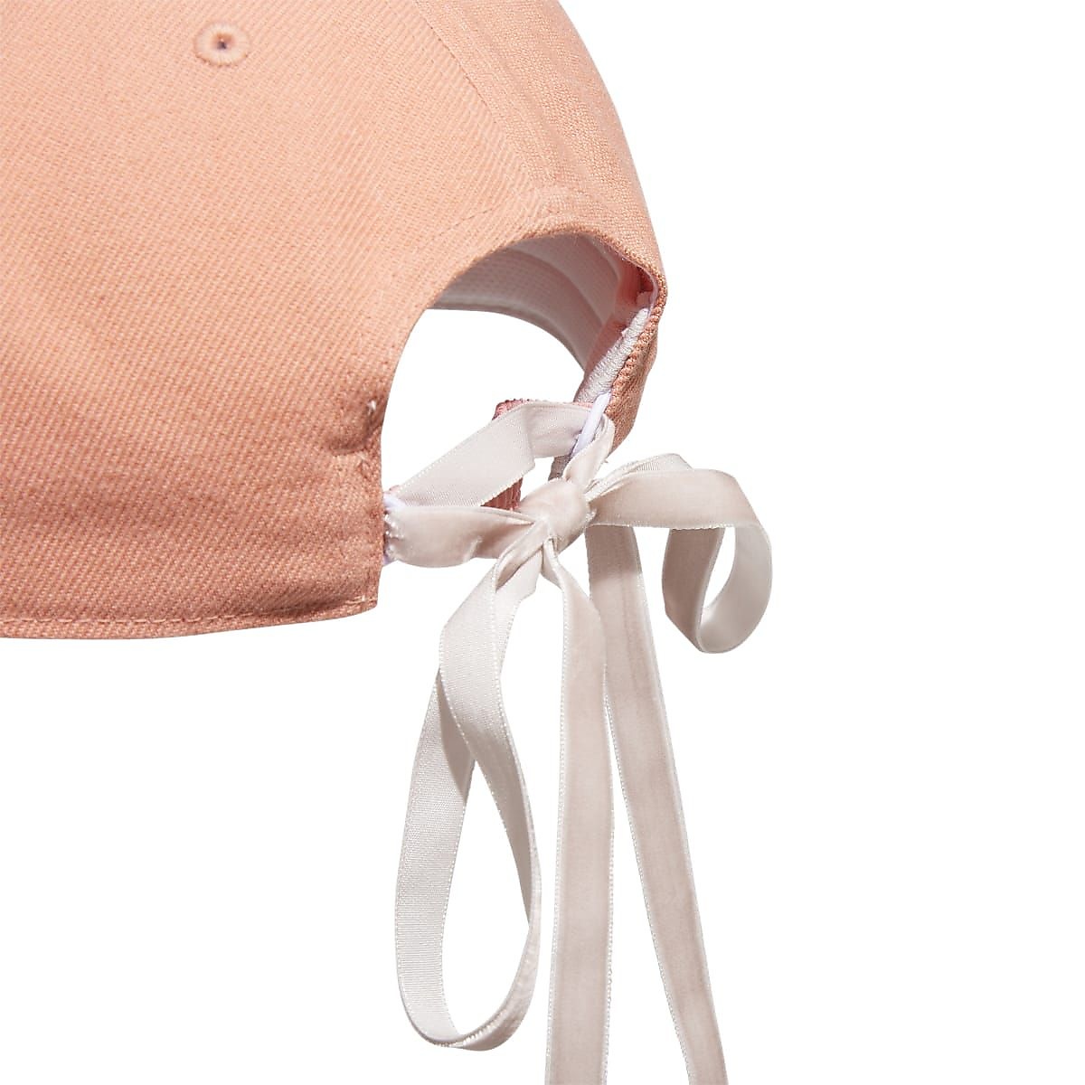 メタルロゴ　リボンキャップ