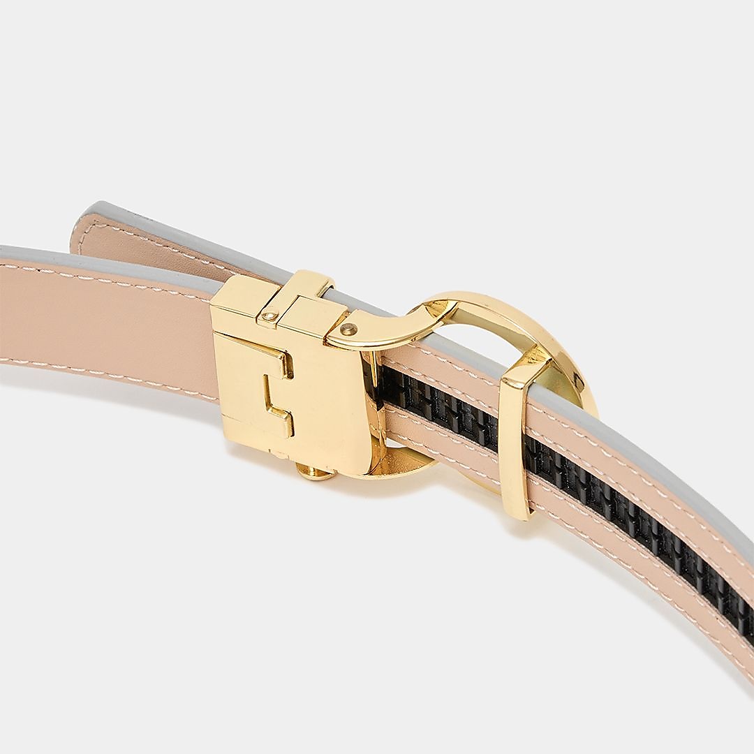 Ｖバックルセレーションベルト