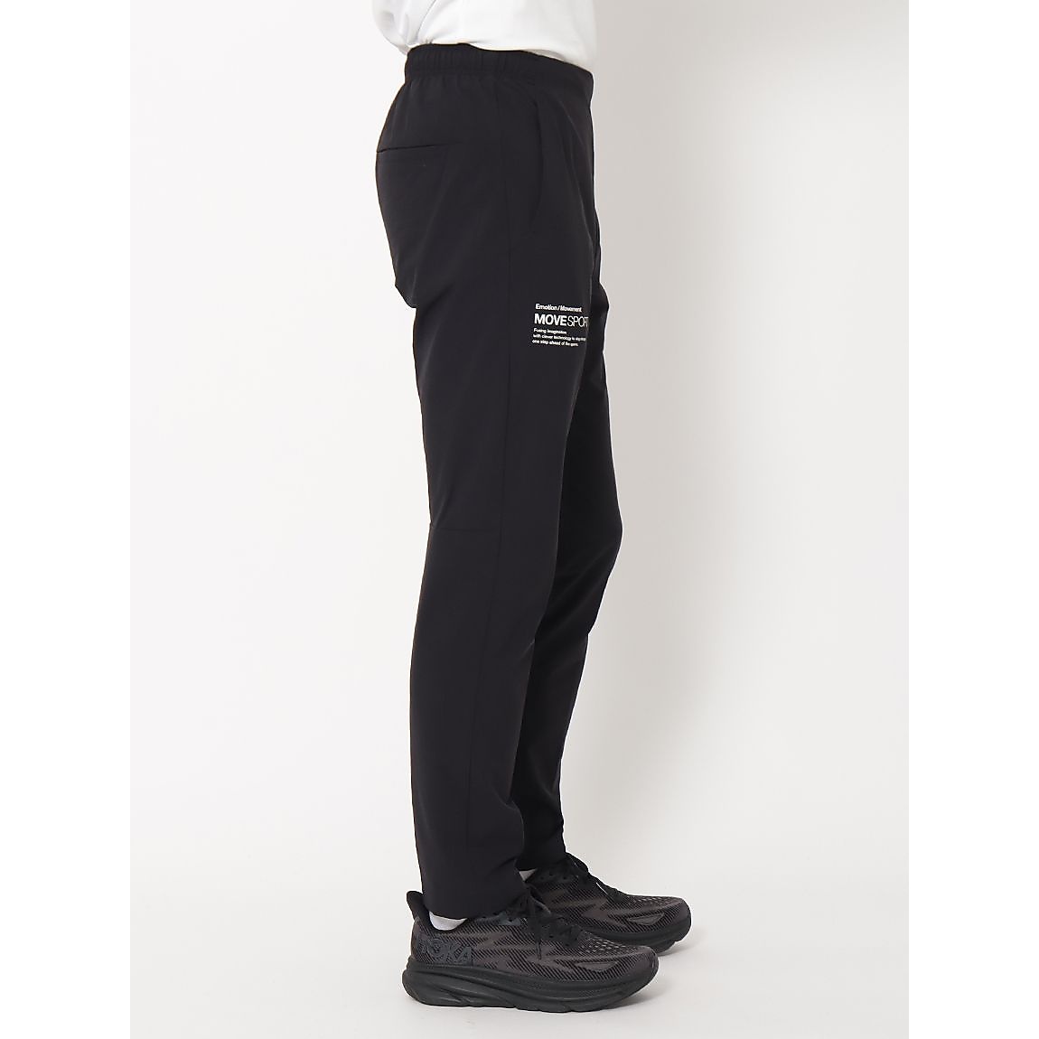 AIRY TRANSFER スパンライク オーセンティックロゴ テーパードパンツ