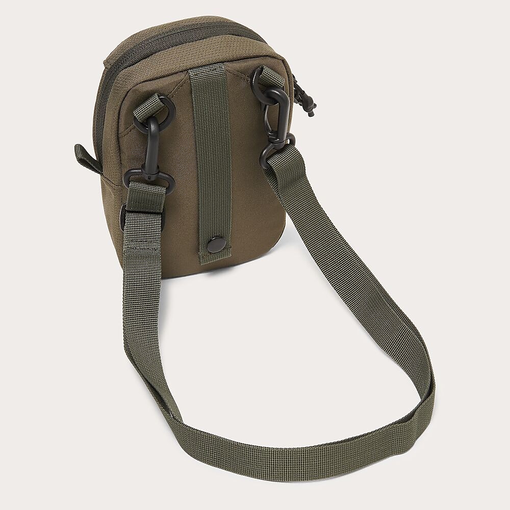 ESSENTIAL LT SHOULDER POUCH