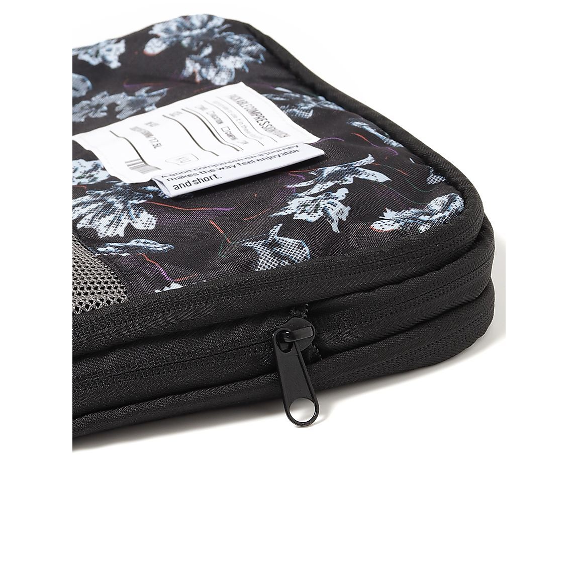 PACKABLE COMPRESSION POUCH(パッカブル衣類圧縮ポーチ)