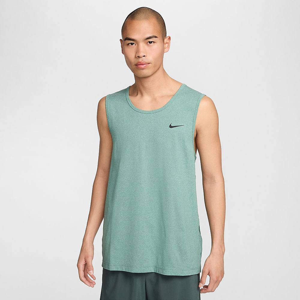 ナイキ ユニバーサル コア タンクトップ