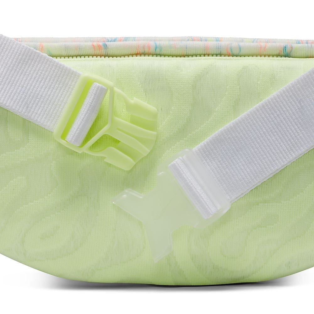 ナイキ ヘリテージ WSTPCK FSTVL 2.0