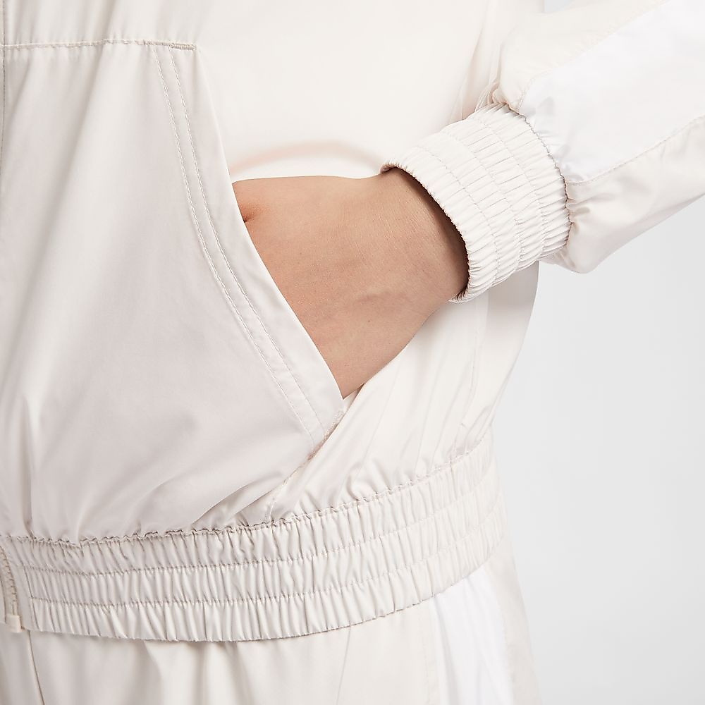 ナイキ ウィメンズ NSW エッセンシャル UV ウーブン フーディ ジャケット