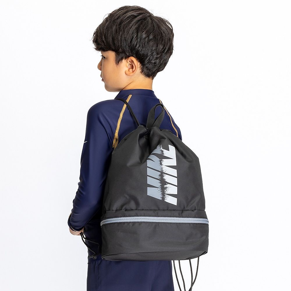 ナイキ SS25 2ルームプールバッグ