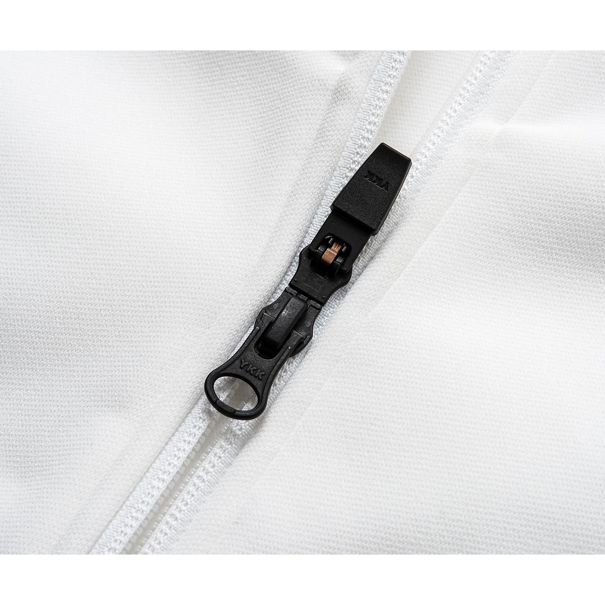 サイドラインロゴハイネックジャケット