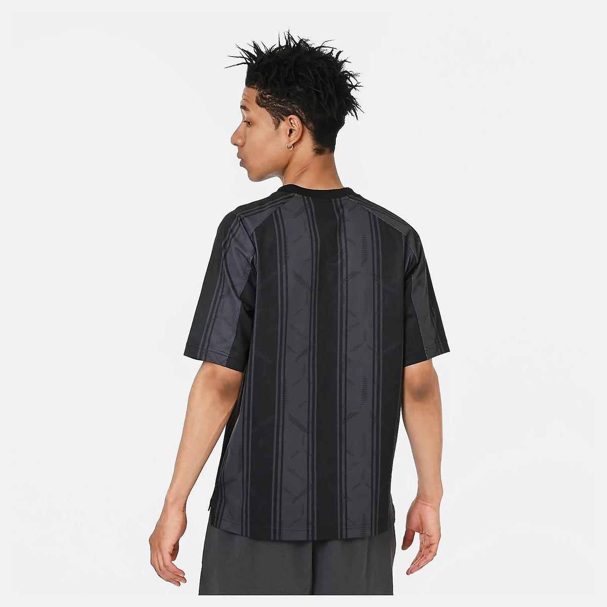 グラフィック ショートスリーブシャツ