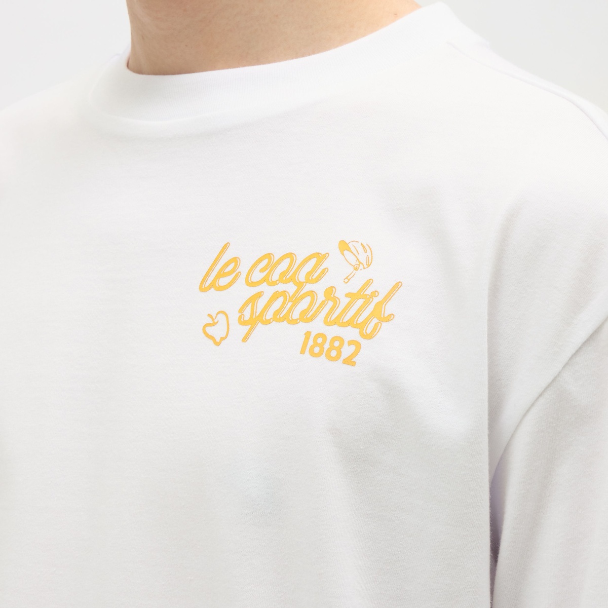 グラフィック長袖Tシャツ