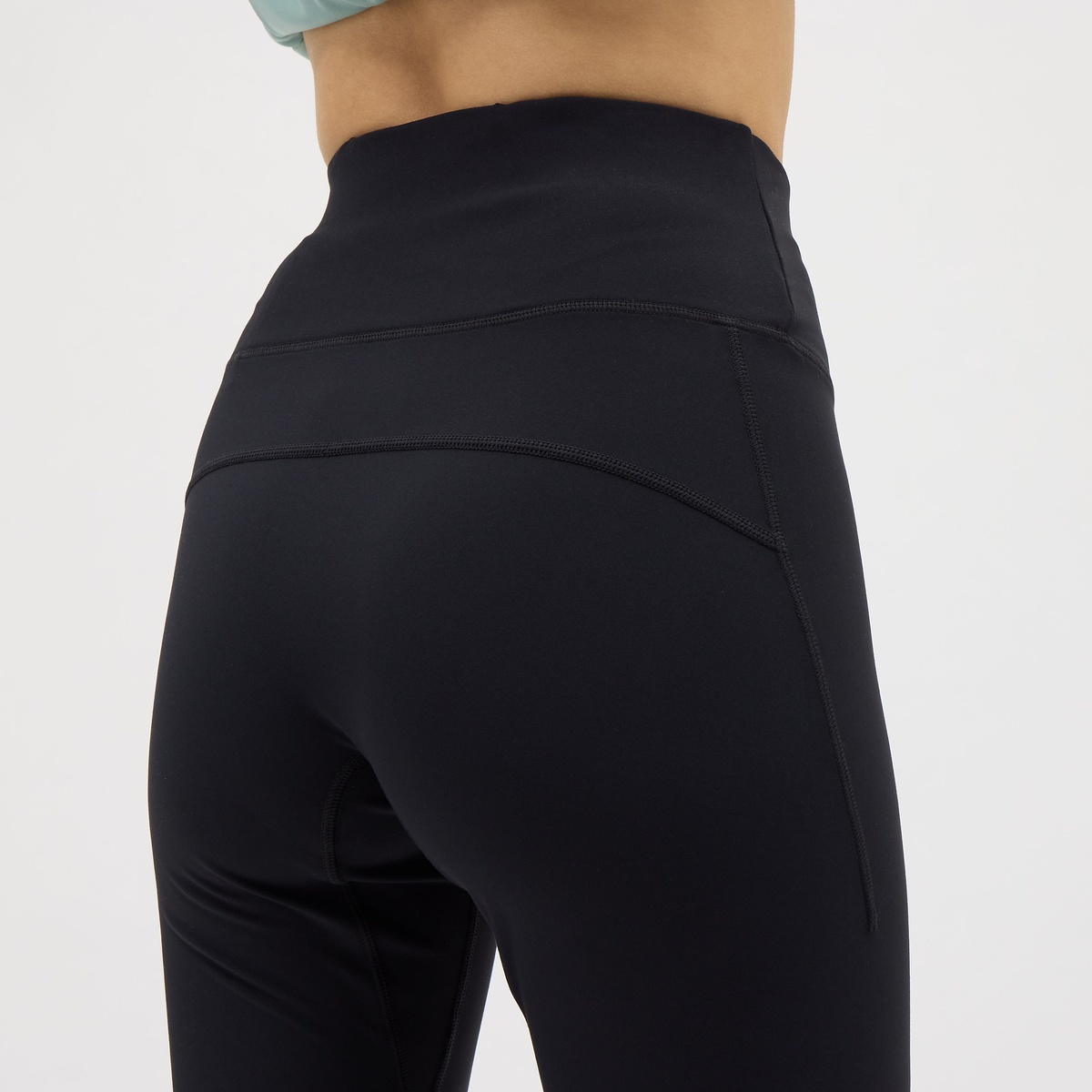 ルフフォルム ハイライズフレアパンツ