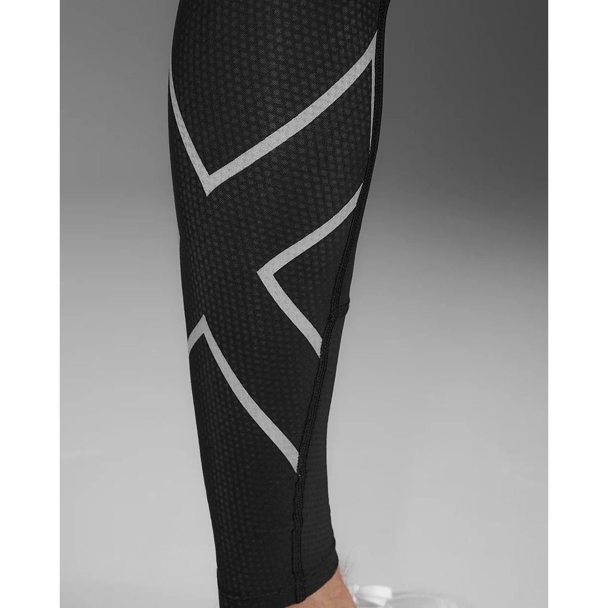 エアロメッシュコンプレッションタイツ