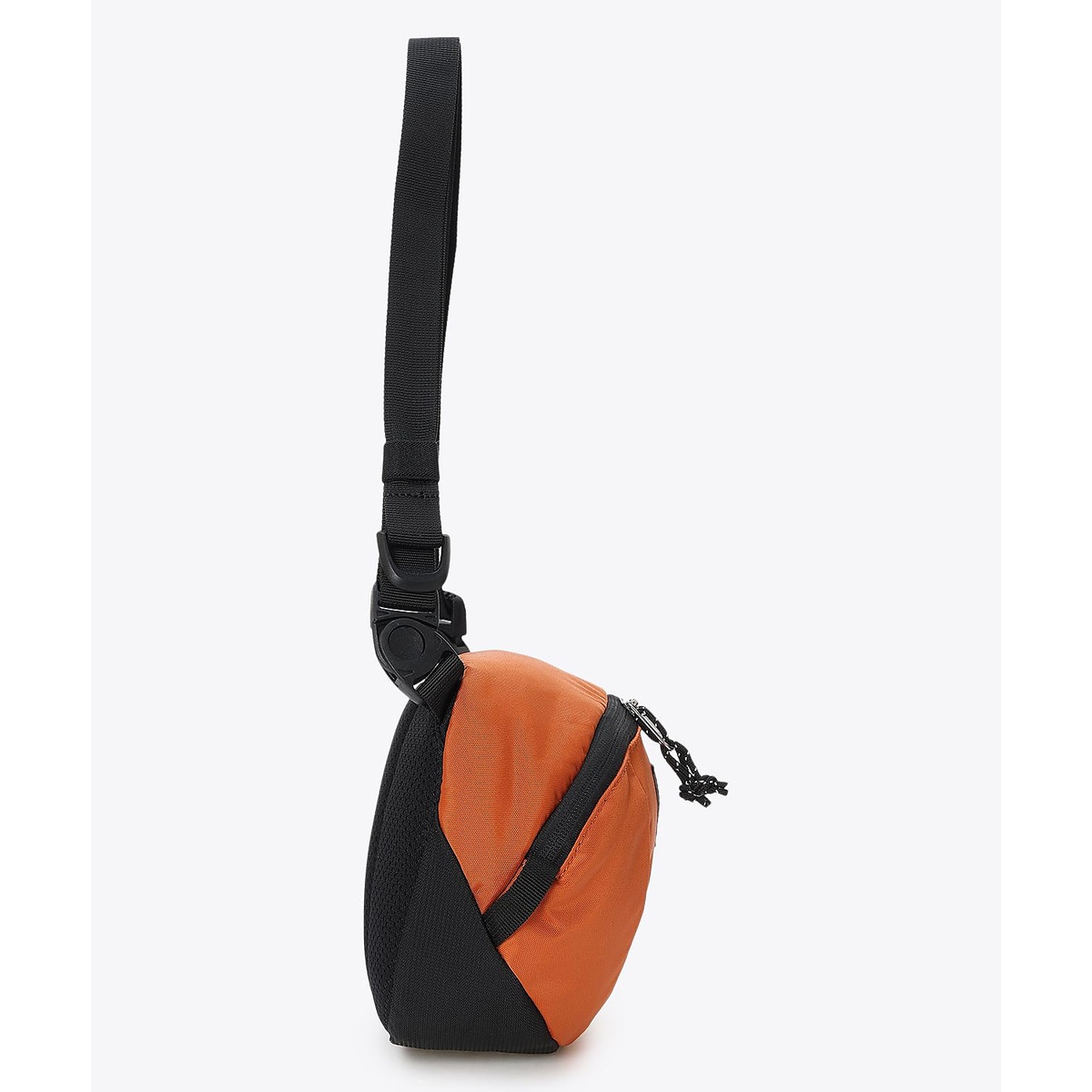 パナシーアショルダー