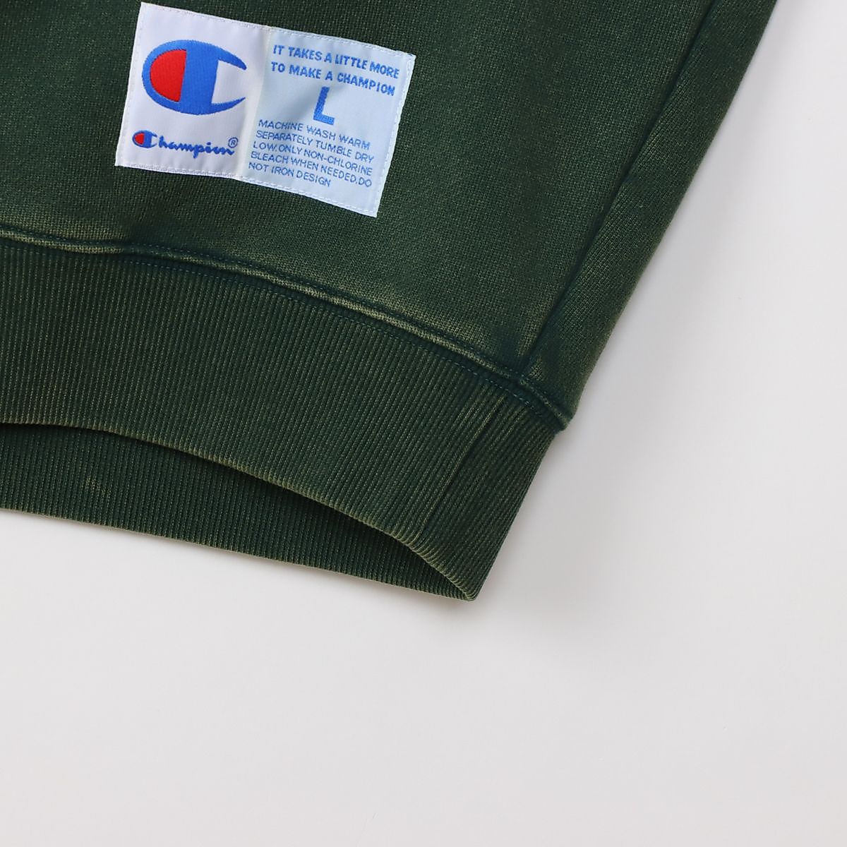 CREW NECK SWEATSHIRT