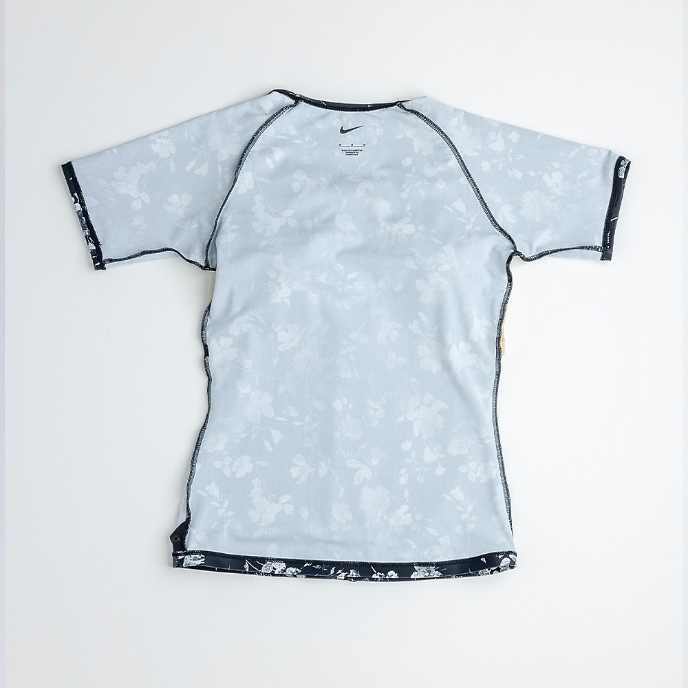 ナイキ FA25 総柄ジップ付き半袖セパレーツ