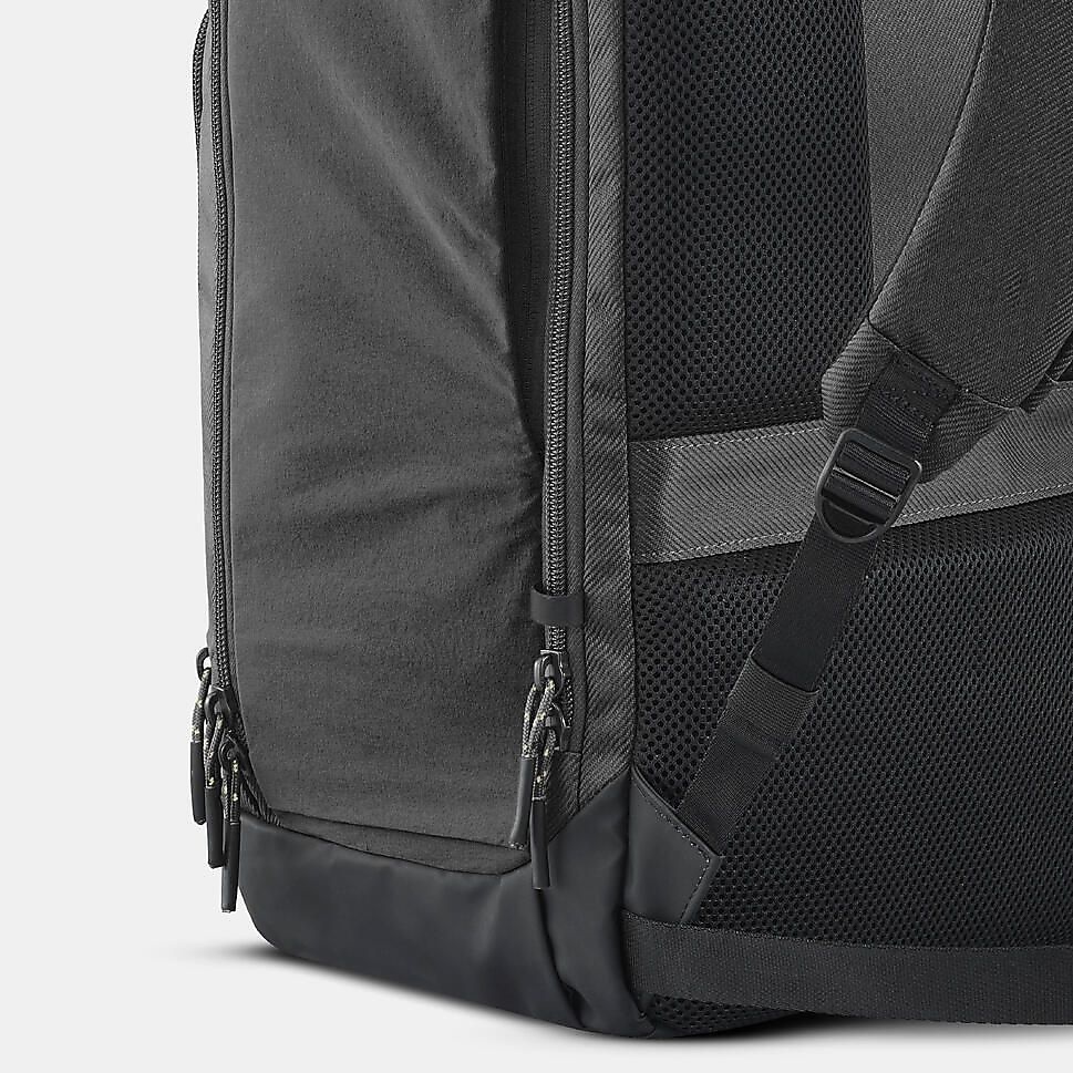 ハイキングバックパック32LBLK