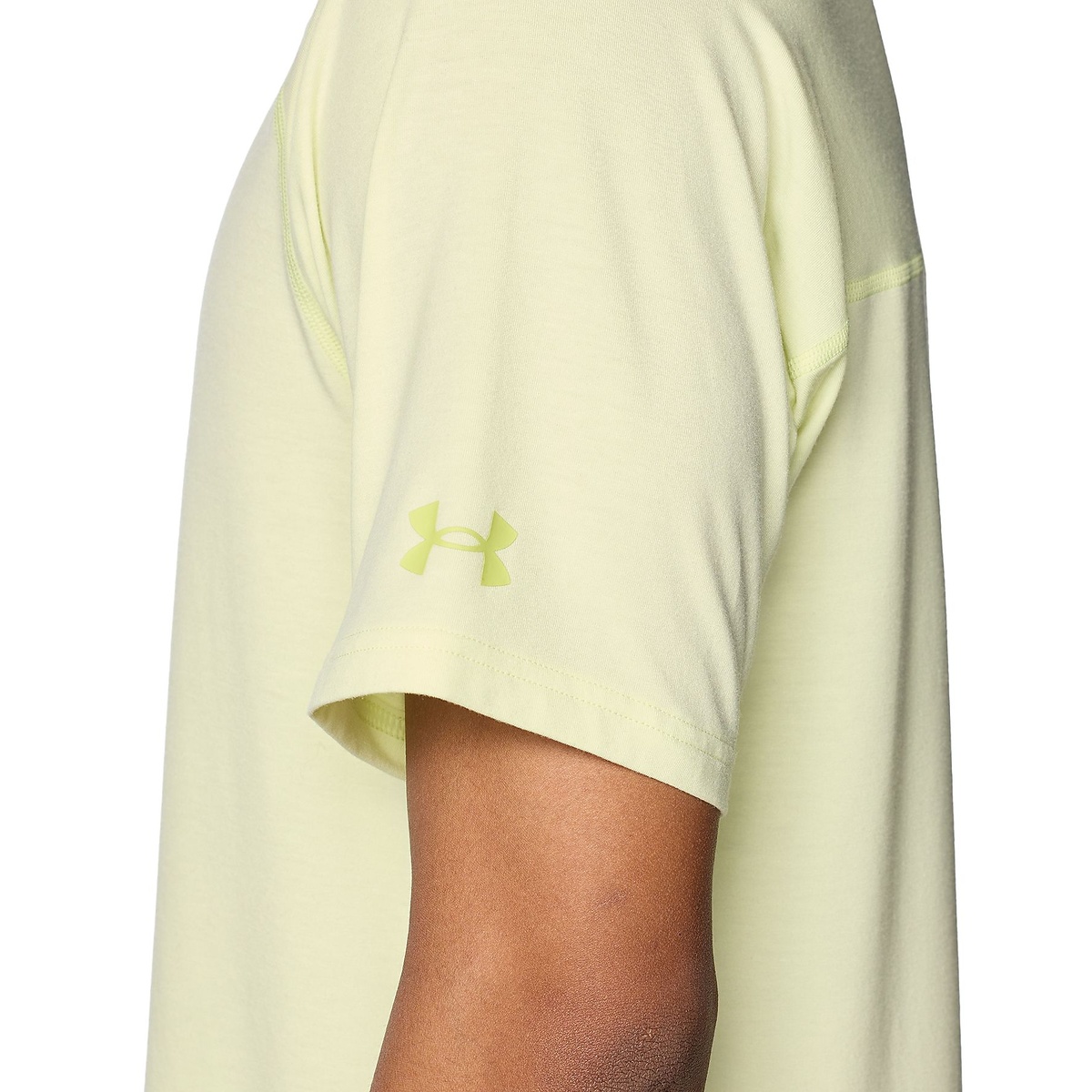 UA MOTIVATE SOFT SHORT SLEEVE T-SHIRT