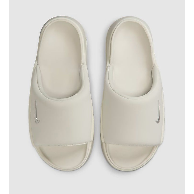 ナイキ ウィメンズカーム エレベーション