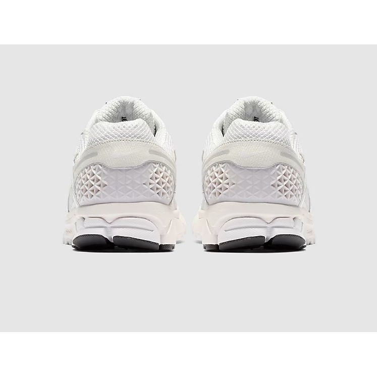 ナイキ ズーム ボメロ 5