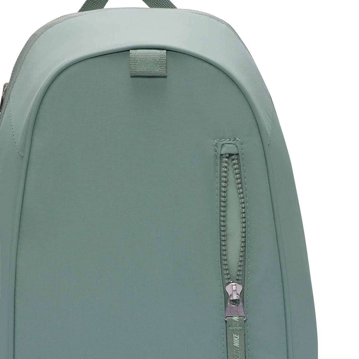 ナイキ NSW コミュート スリング バッグ